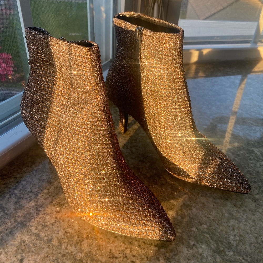 Michael Kors heel booties - Picture 2 of 6